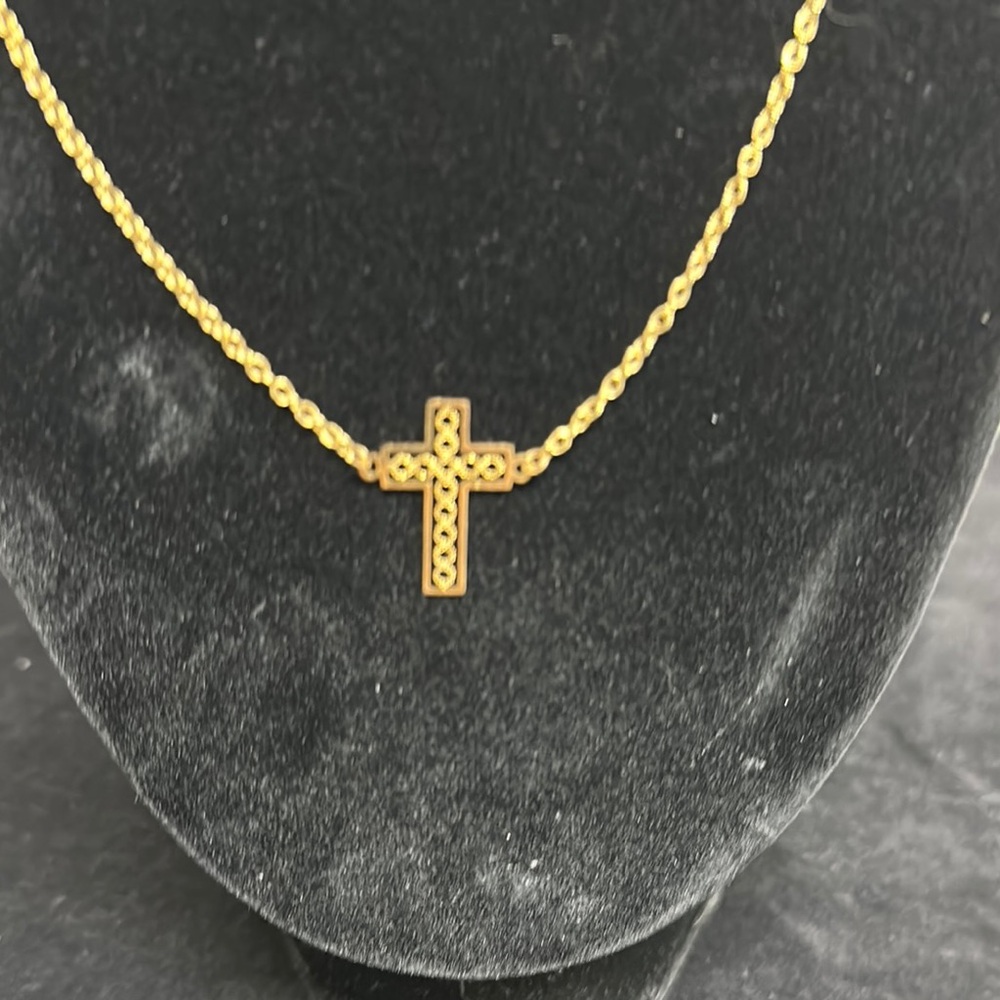 Elegant Gold Cross Pendant Necklace